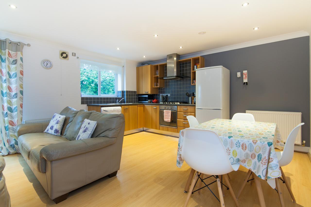 Apartmán Rest & Recharge - Birley View Manchester Exteriér fotografie